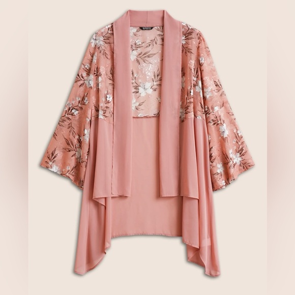 NWT Chiffon Jacquard Floral Patchwork Kimono - Picture 3 of 6